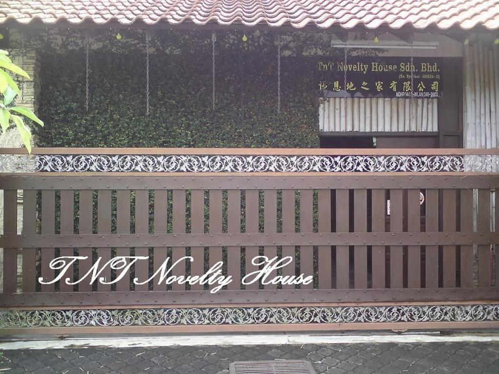 Tnt Novelty House Teluk Intan Exterior foto